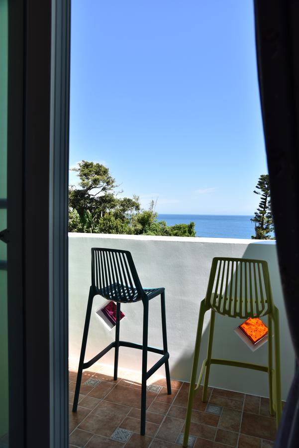 Spring Enjoy Color B&B Taitung ภายนอก รูปภาพ
